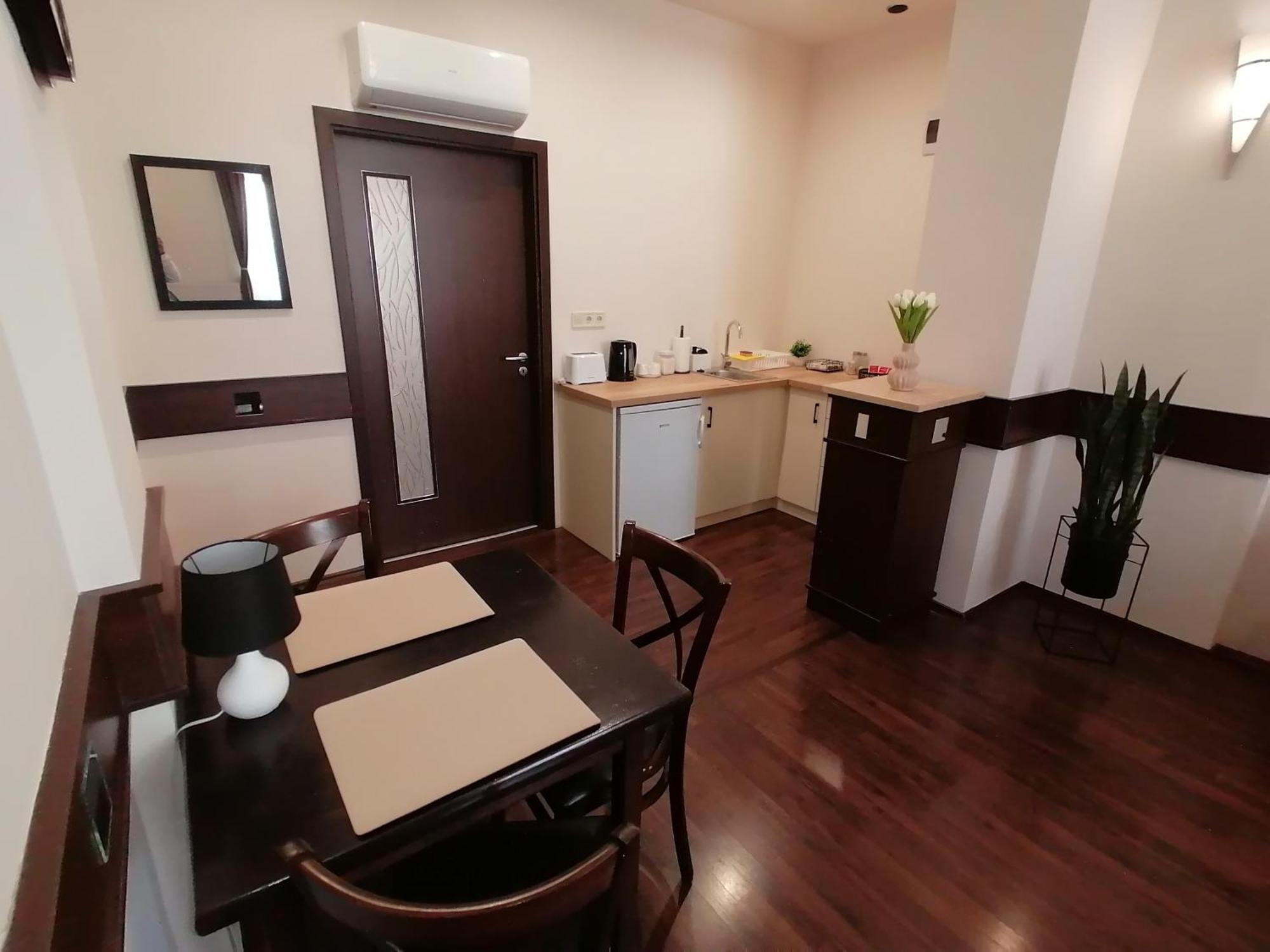 Mohacs Korona Apartman Exterior photo